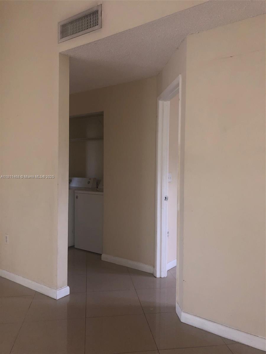 COURTYARDS AT DAVIE CONDO - Residential Lease