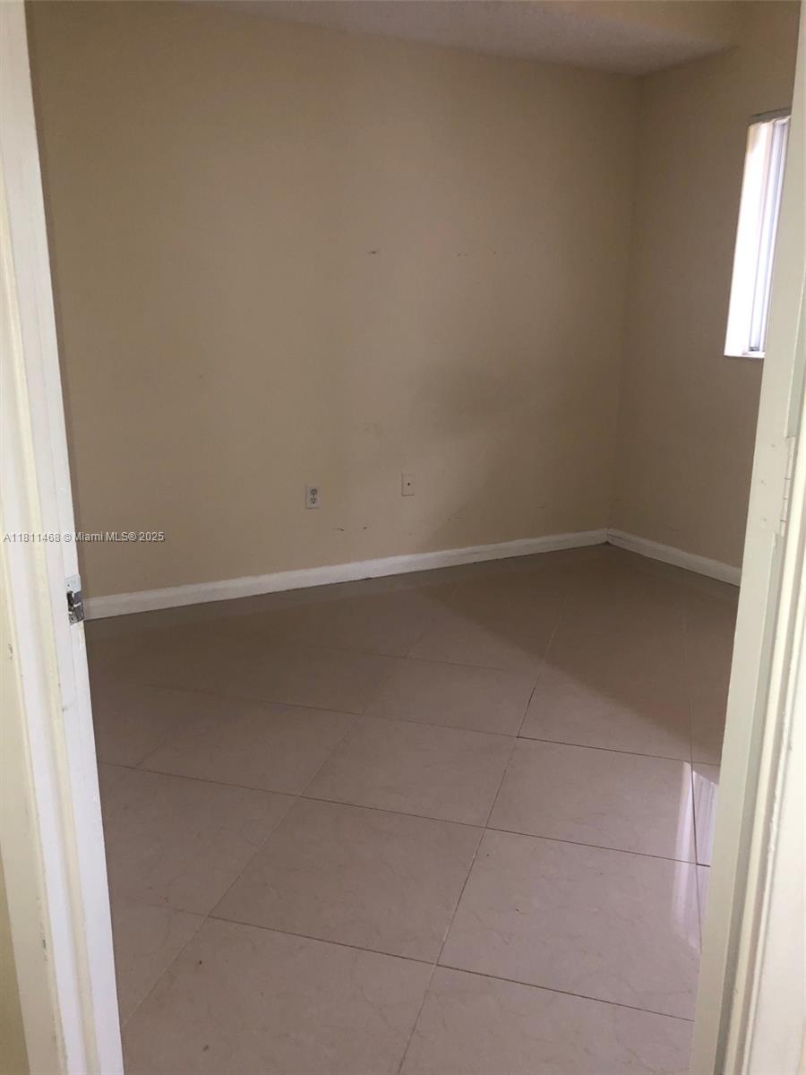 COURTYARDS AT DAVIE CONDO - Residential Lease