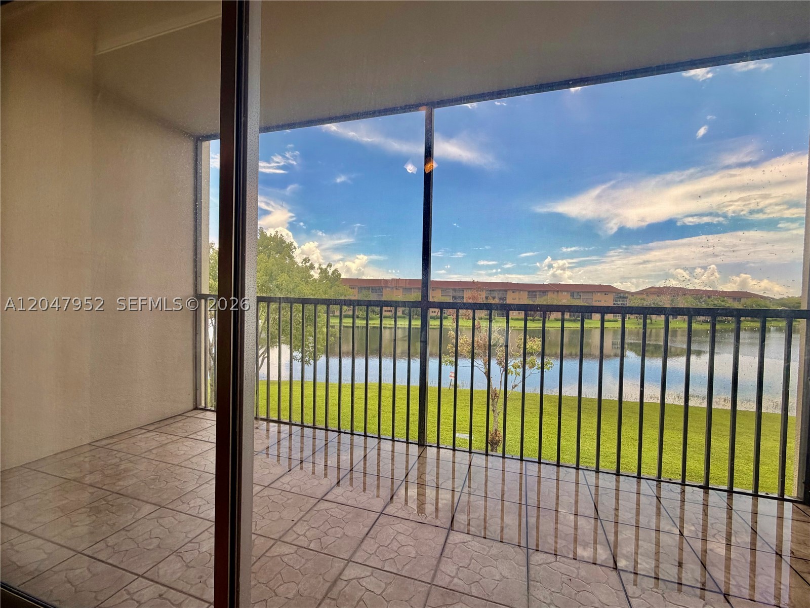 SUFFOLK AT CENTURY VILLAG - Residential