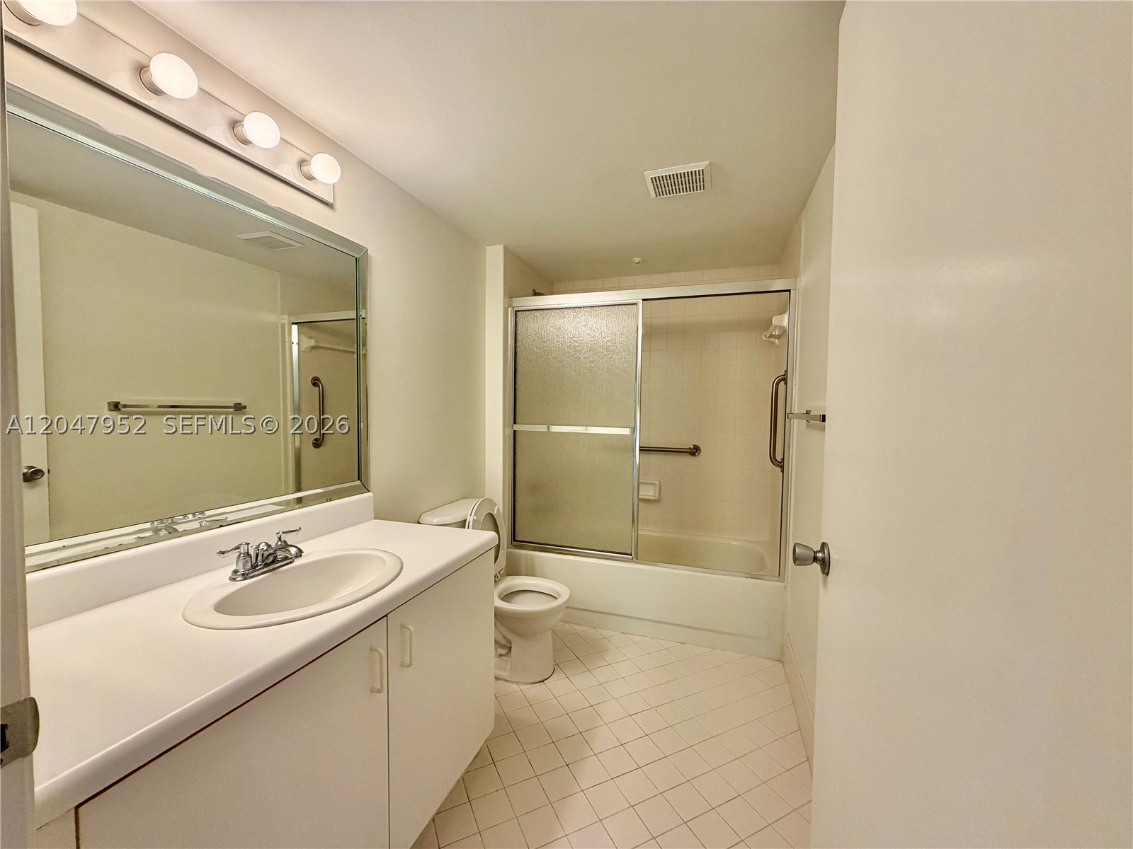 SUFFOLK AT CENTURY VILLAG - Residential