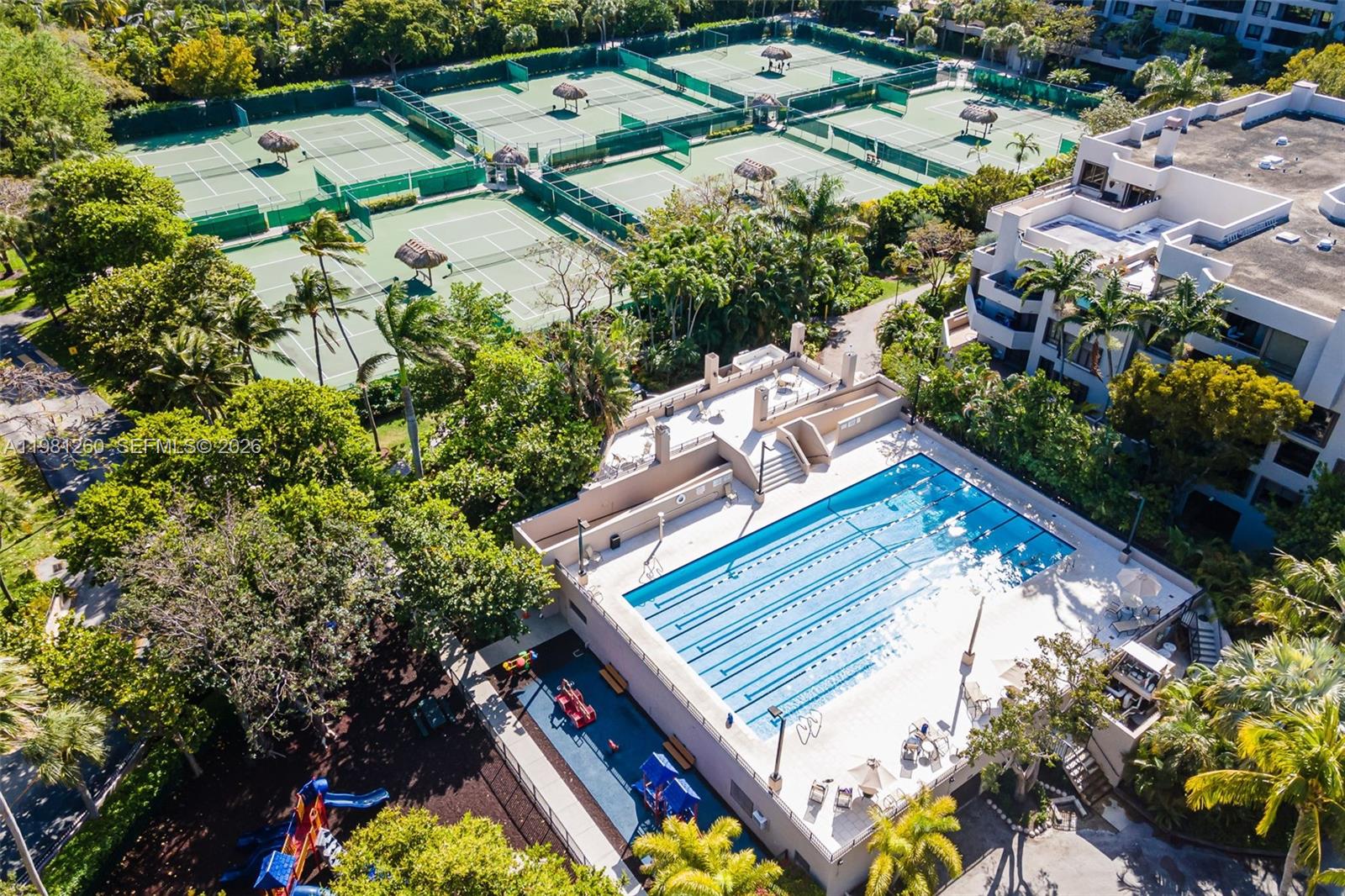 THE EMERALDBAY @ KEY COLO - Residential