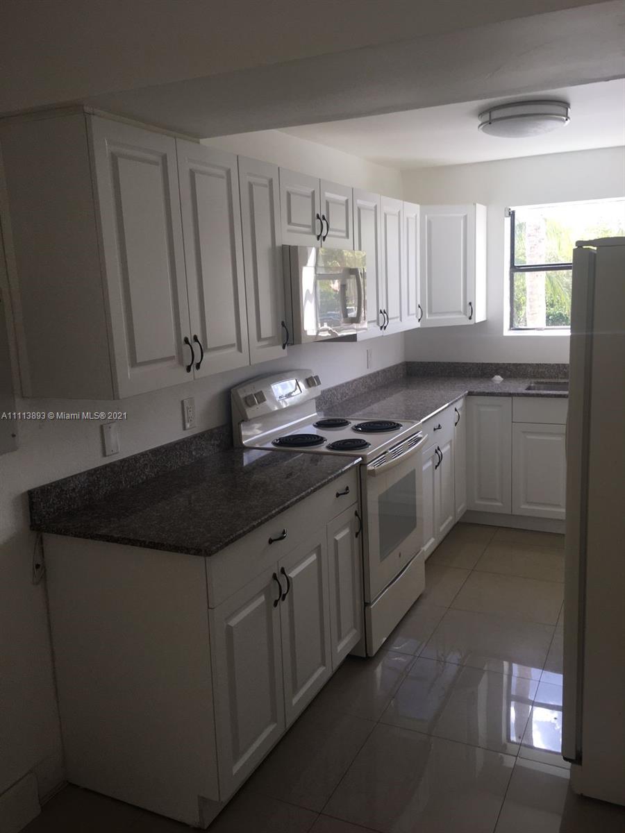 BISCAYNE BEACH CLUB CONDO - Residential Lease