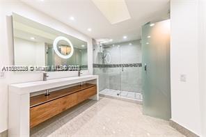 SKY LAKE TERR - Residential Lease
