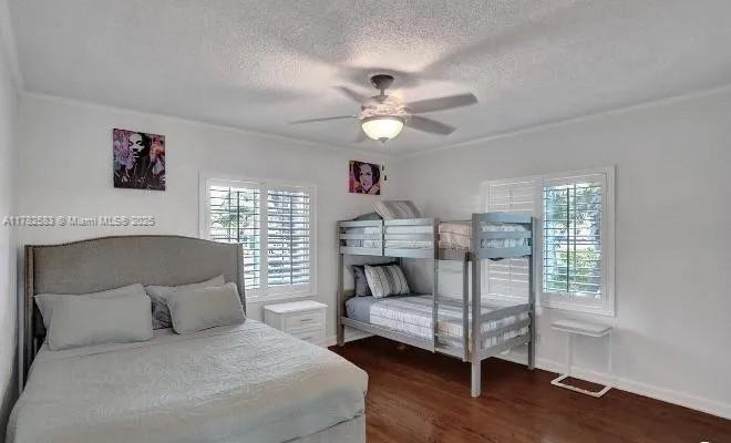 HOLLYWOOD LAKES SECTION - Residential Lease