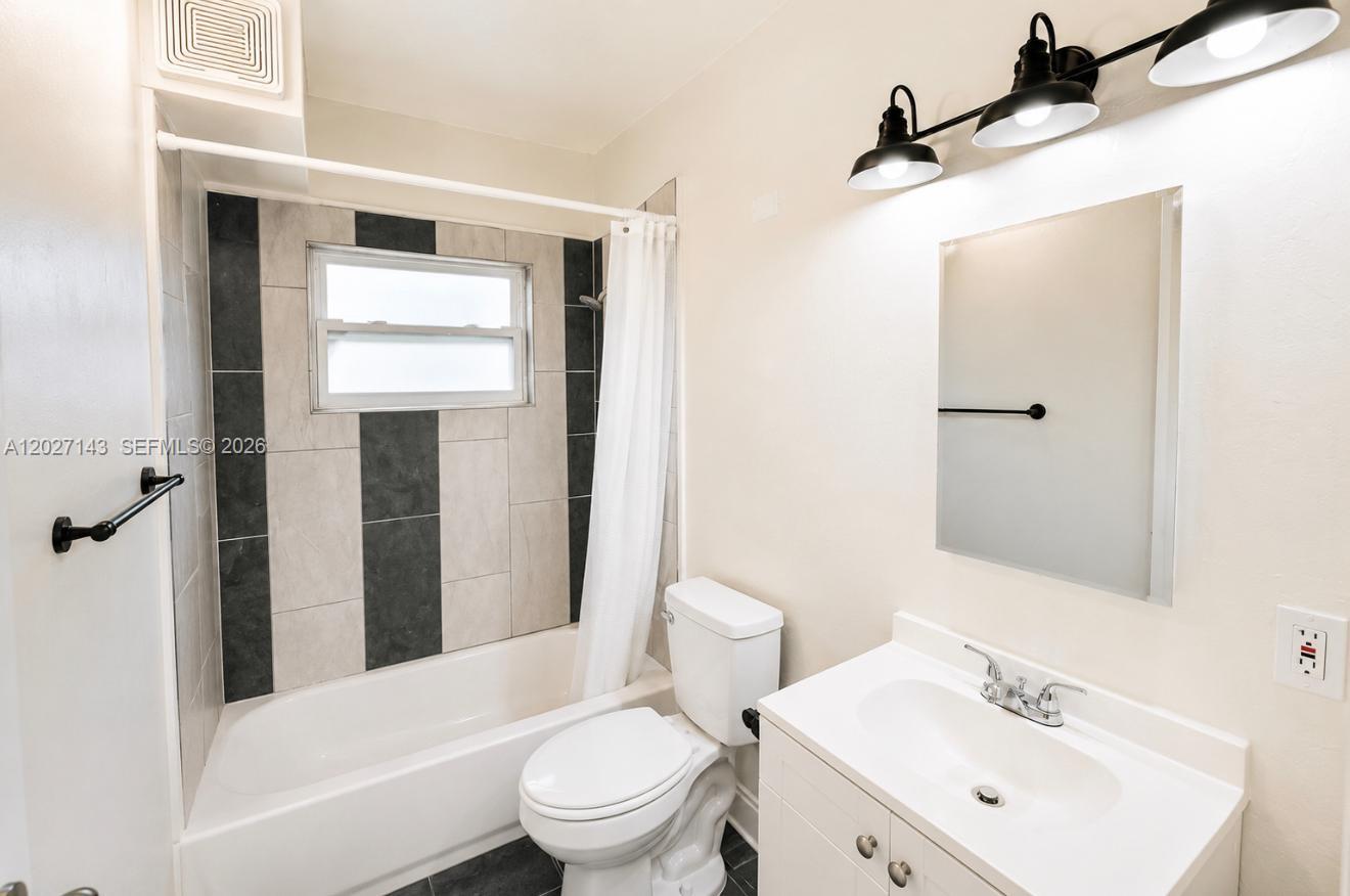 BUENA VISTA GARDENS - Residential Lease