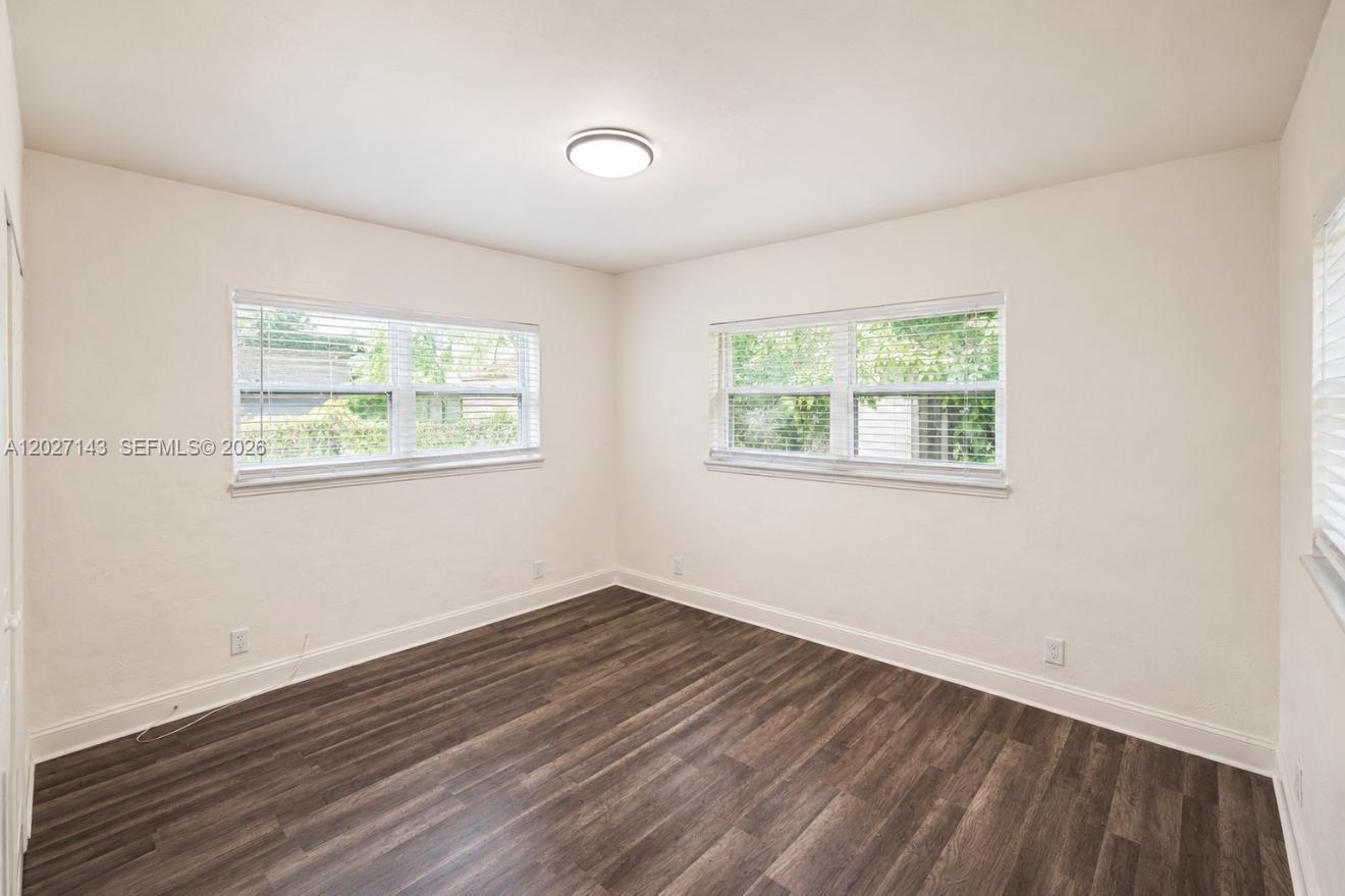 BUENA VISTA GARDENS - Residential Lease