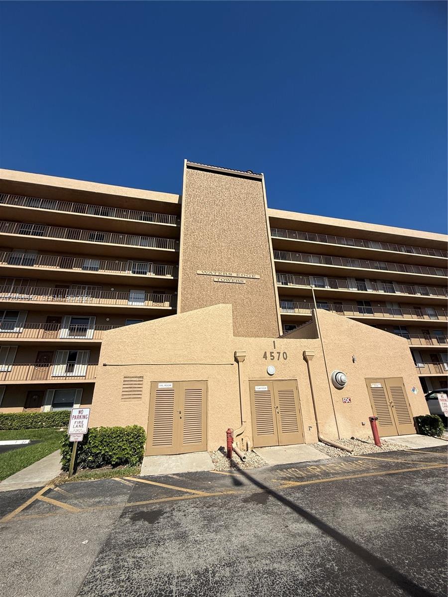 WATERS EDGE TOWERS CONDO - Residential
