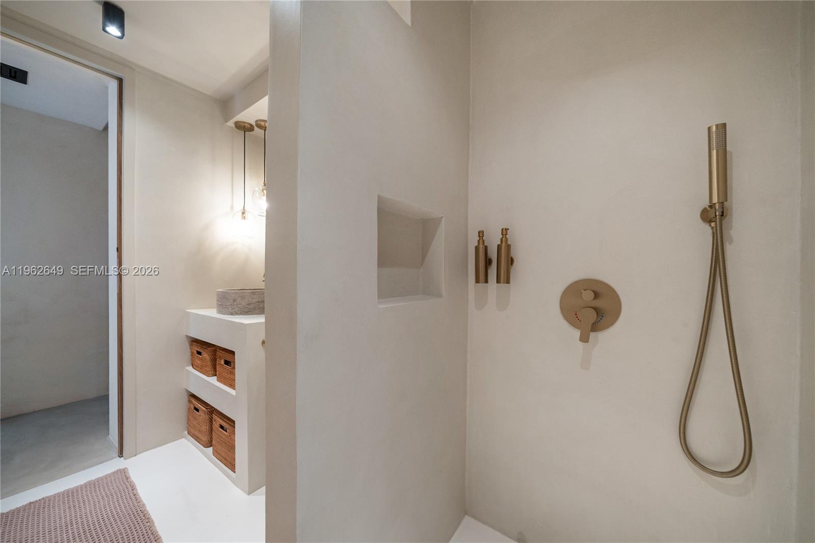 MERIDIAN PLACE CONDO - Residential