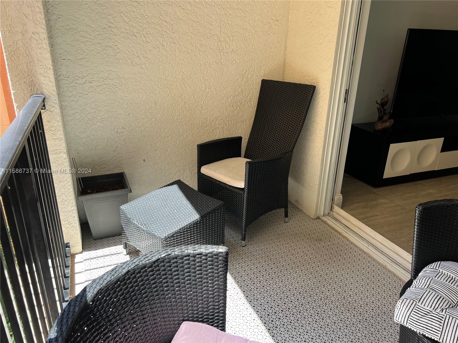 PORTO BELLAGIO CONDO - Residential Lease