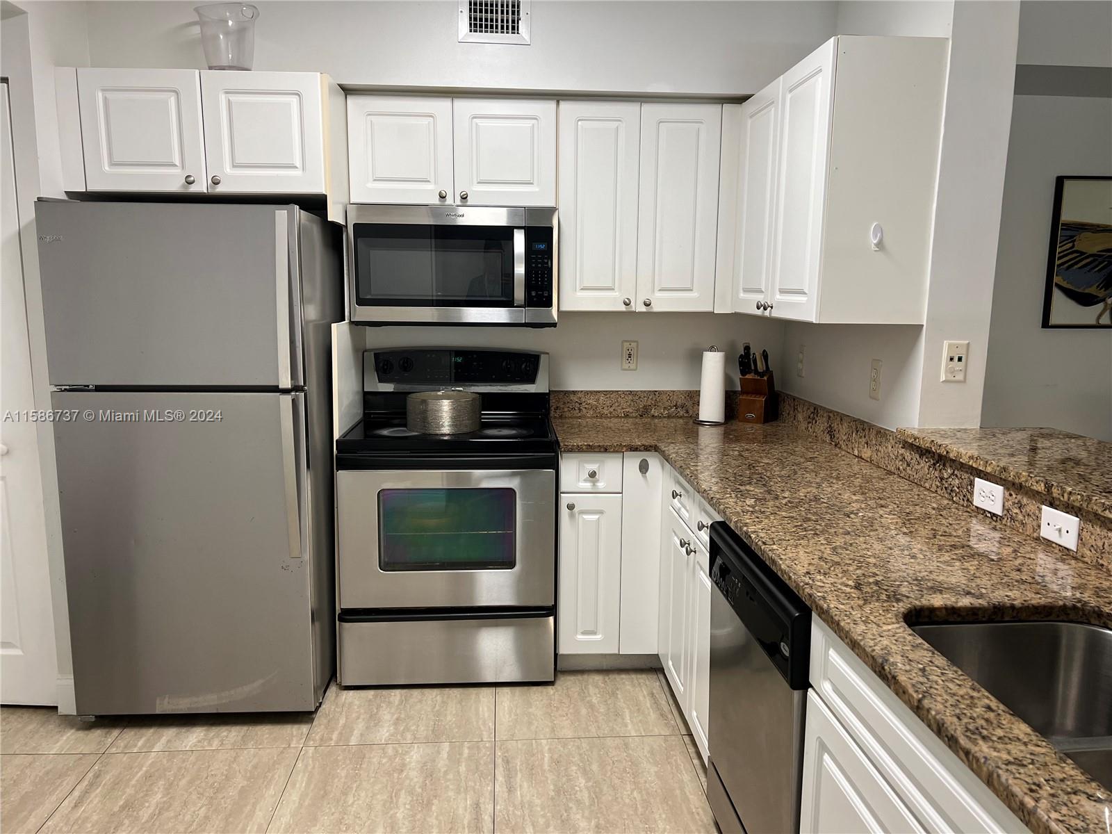 PORTO BELLAGIO CONDO - Residential Lease