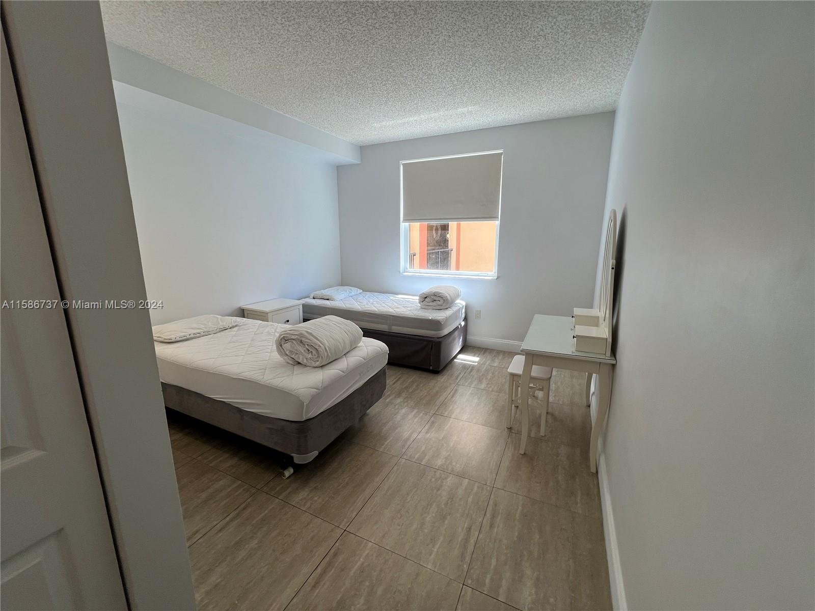 PORTO BELLAGIO CONDO - Residential Lease
