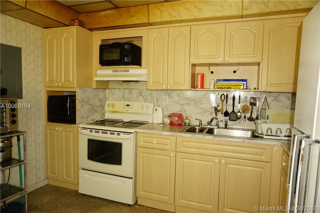 Biscayne Gardens Sec F Pt - Residential Lease
