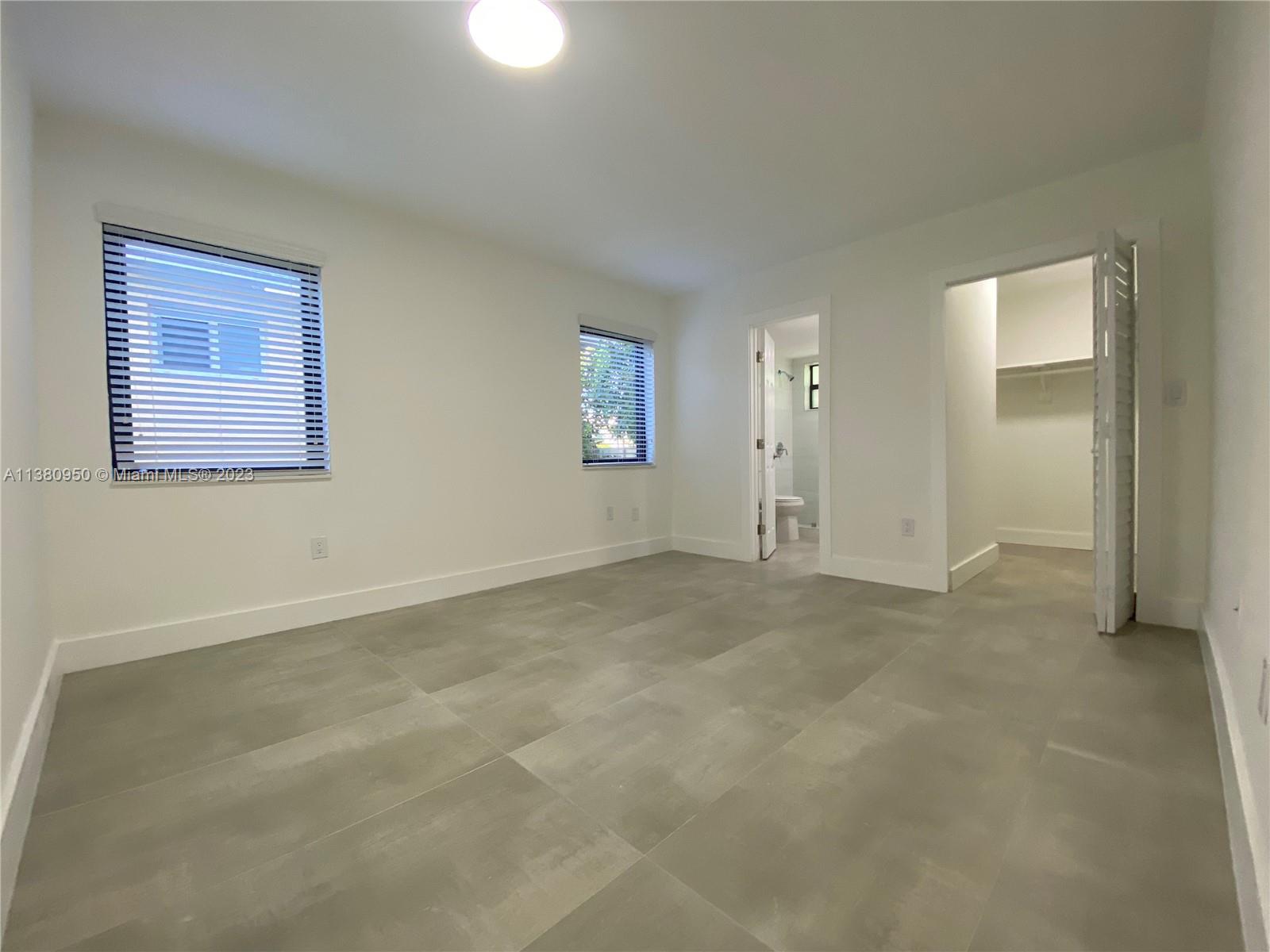 DAVIS CITRUS FARMS - Residential Lease