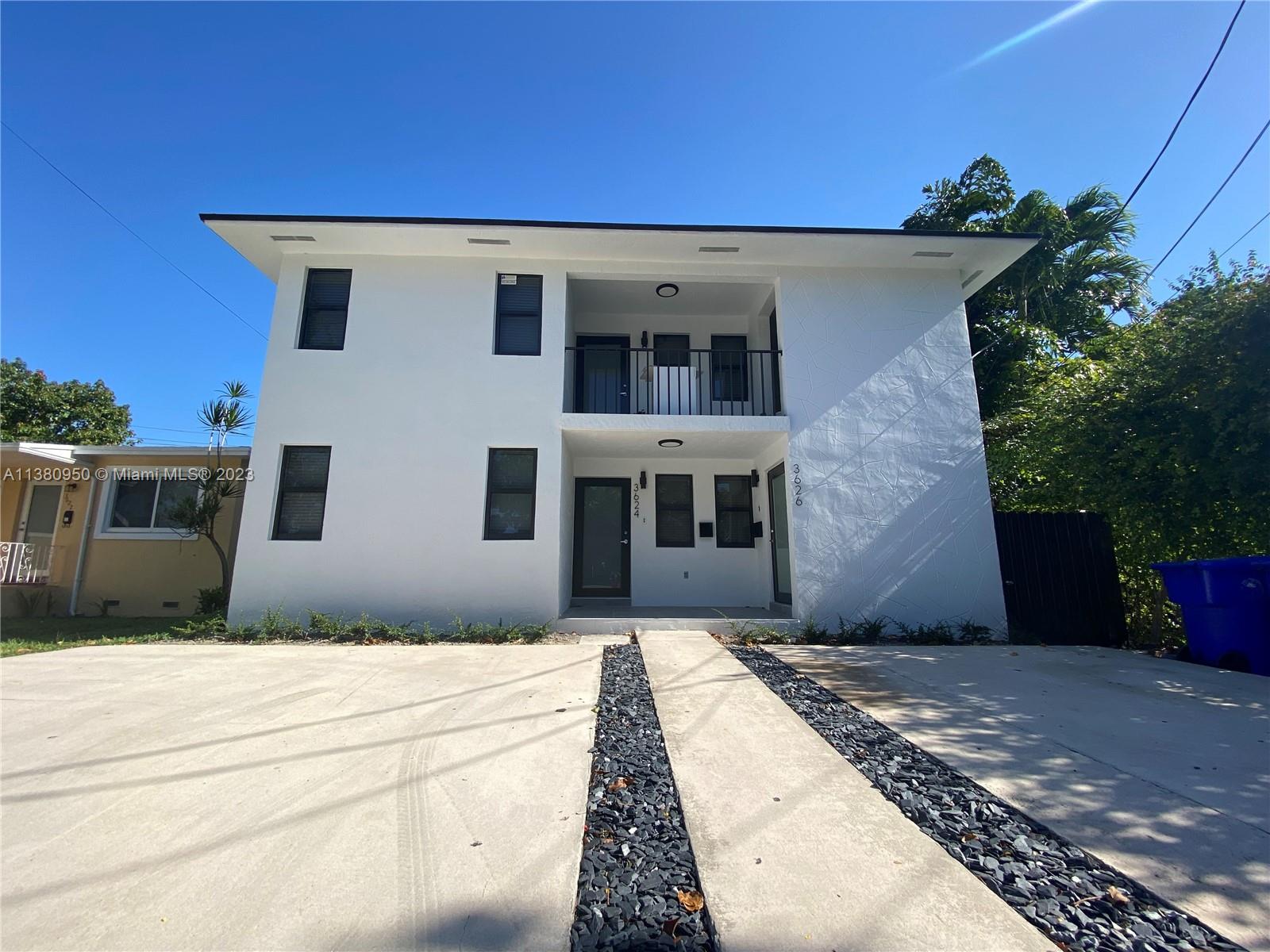 DAVIS CITRUS FARMS - Residential Lease
