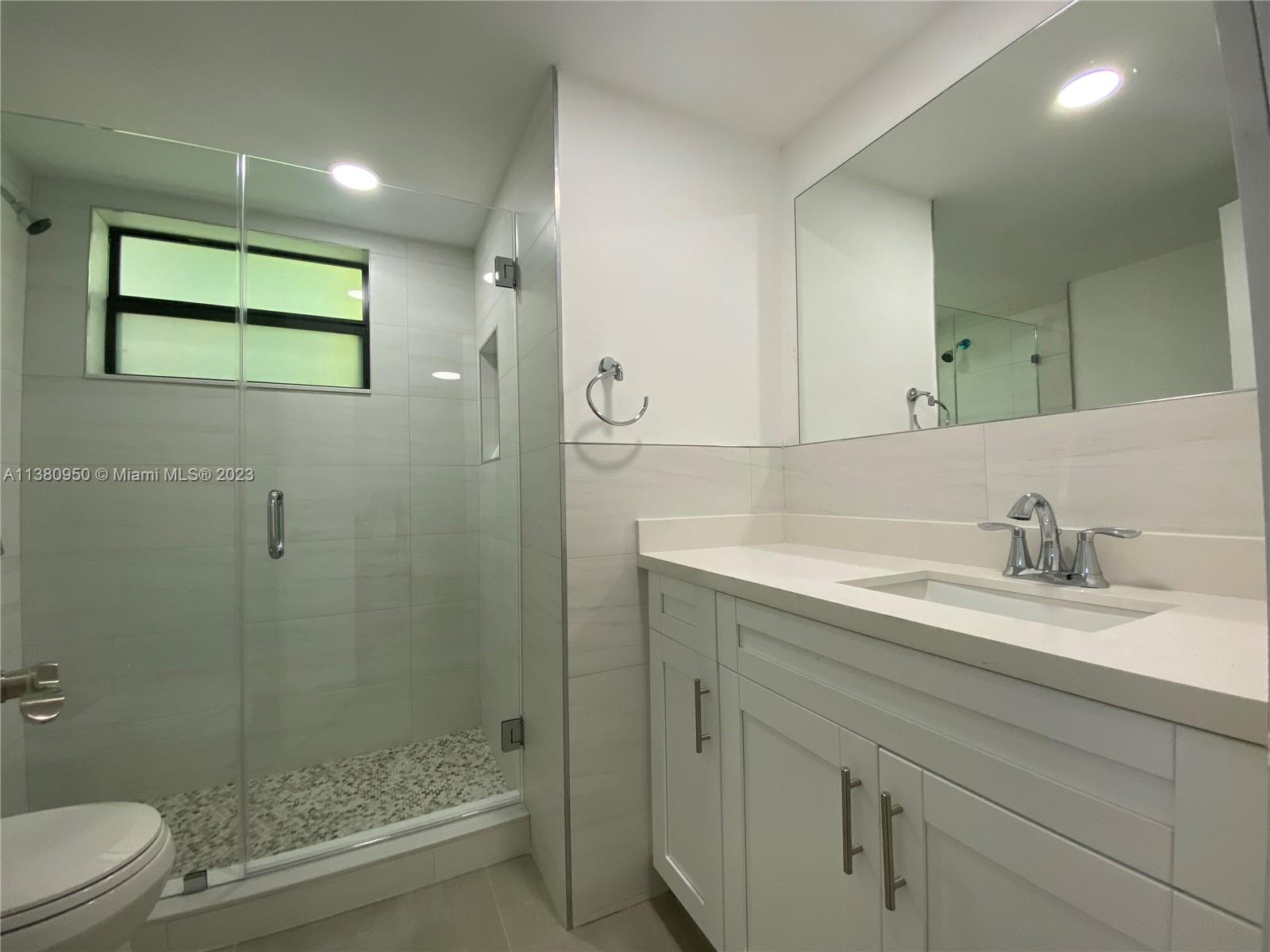 DAVIS CITRUS FARMS - Residential Lease
