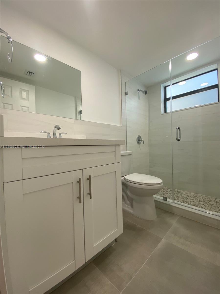 DAVIS CITRUS FARMS - Residential Lease