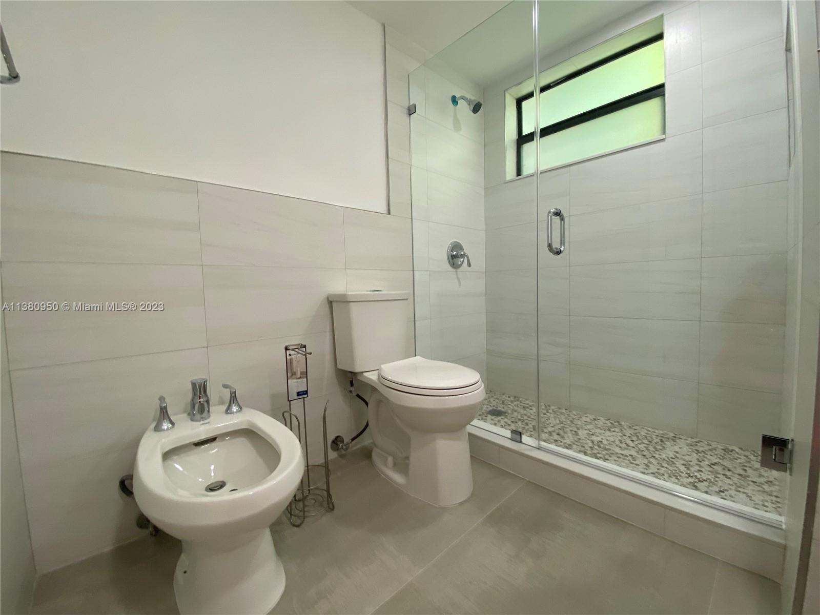 DAVIS CITRUS FARMS - Residential Lease