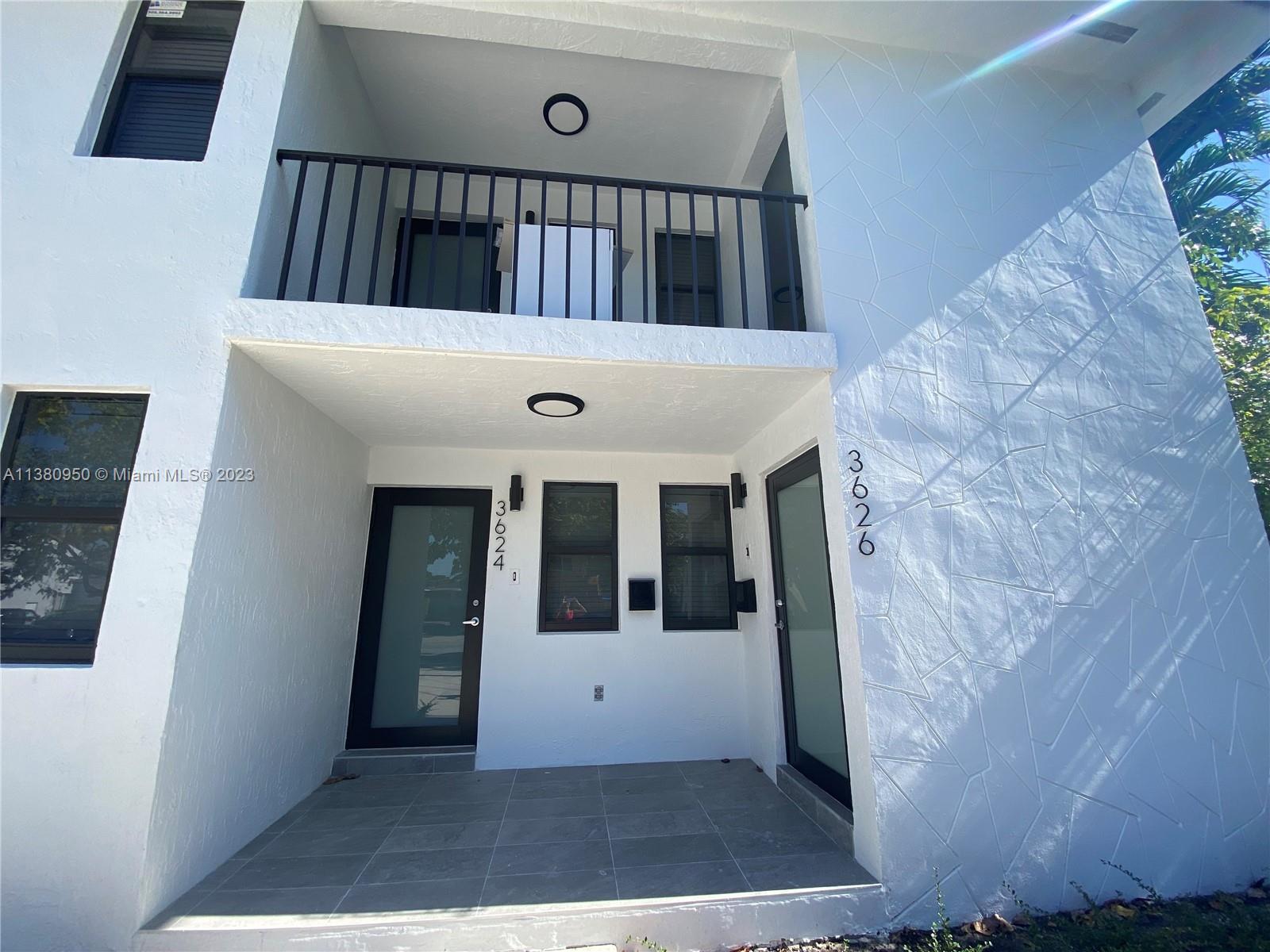 DAVIS CITRUS FARMS - Residential Lease