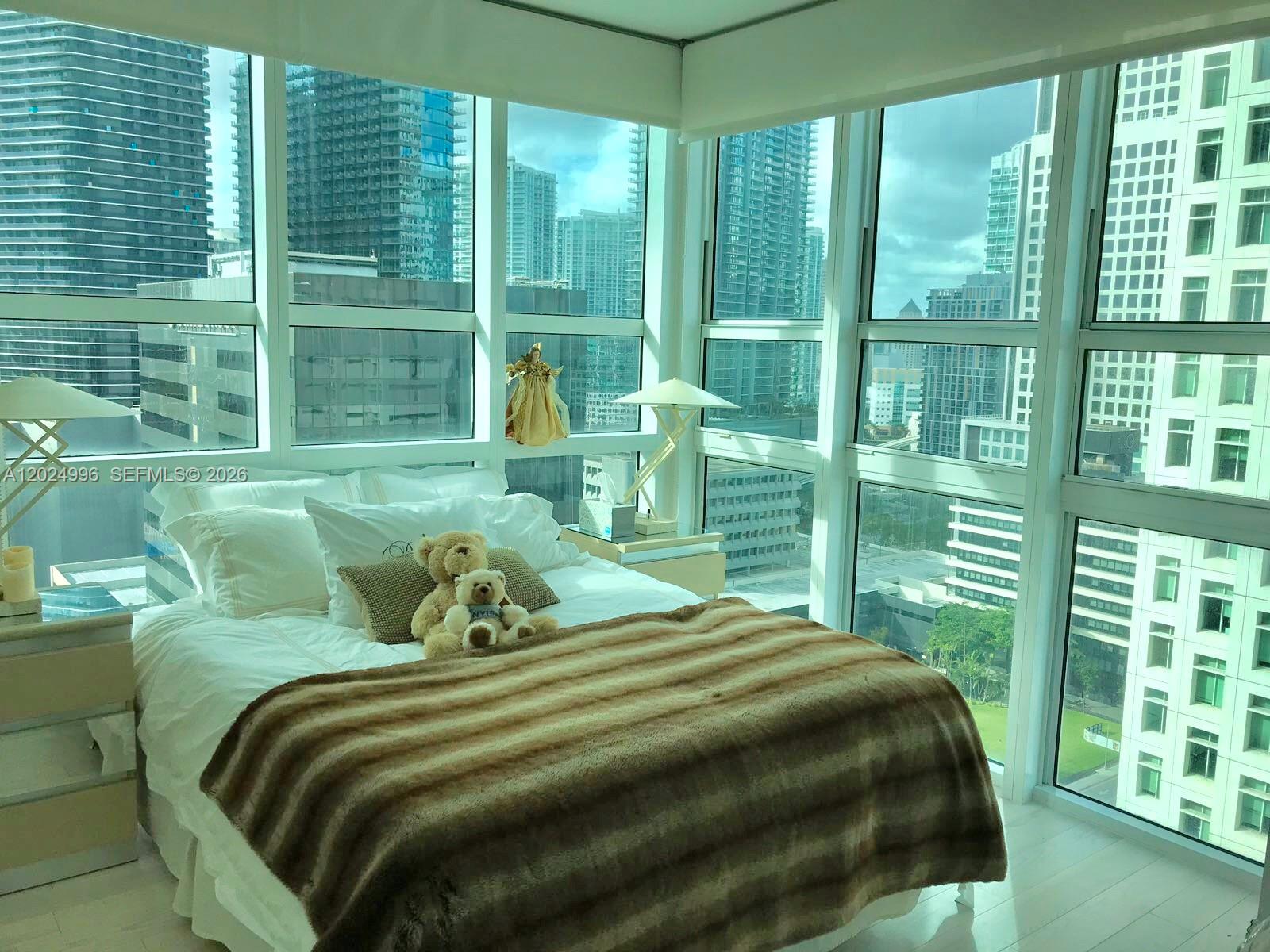 THE PLAZA 851 BRICKELL CO - Residential Lease