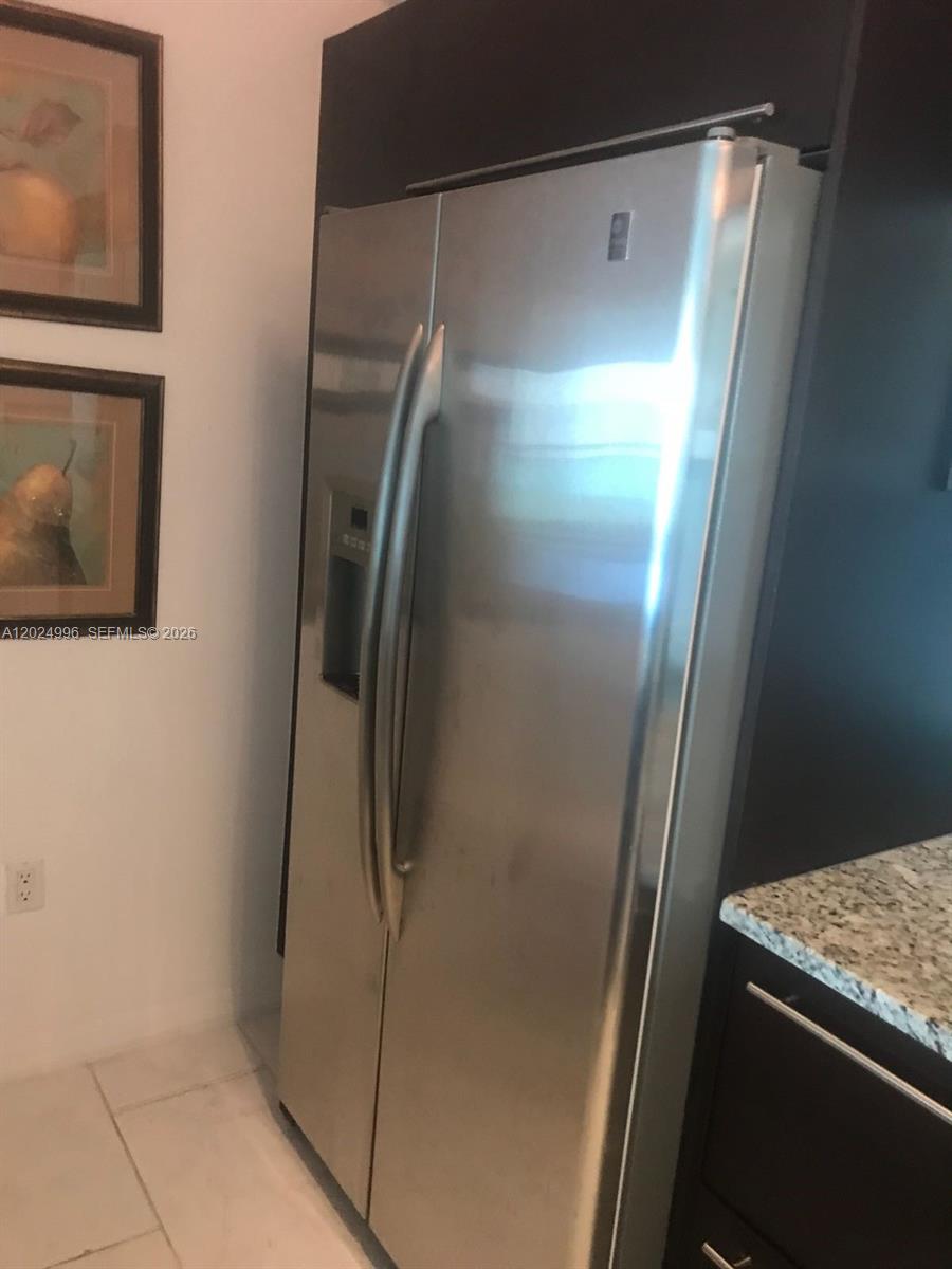 THE PLAZA 851 BRICKELL CO - Residential Lease