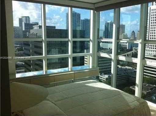 THE PLAZA 851 BRICKELL CO - Residential Lease