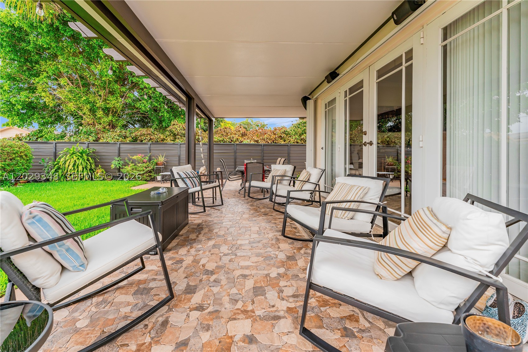MEADOWS PARK - Residential