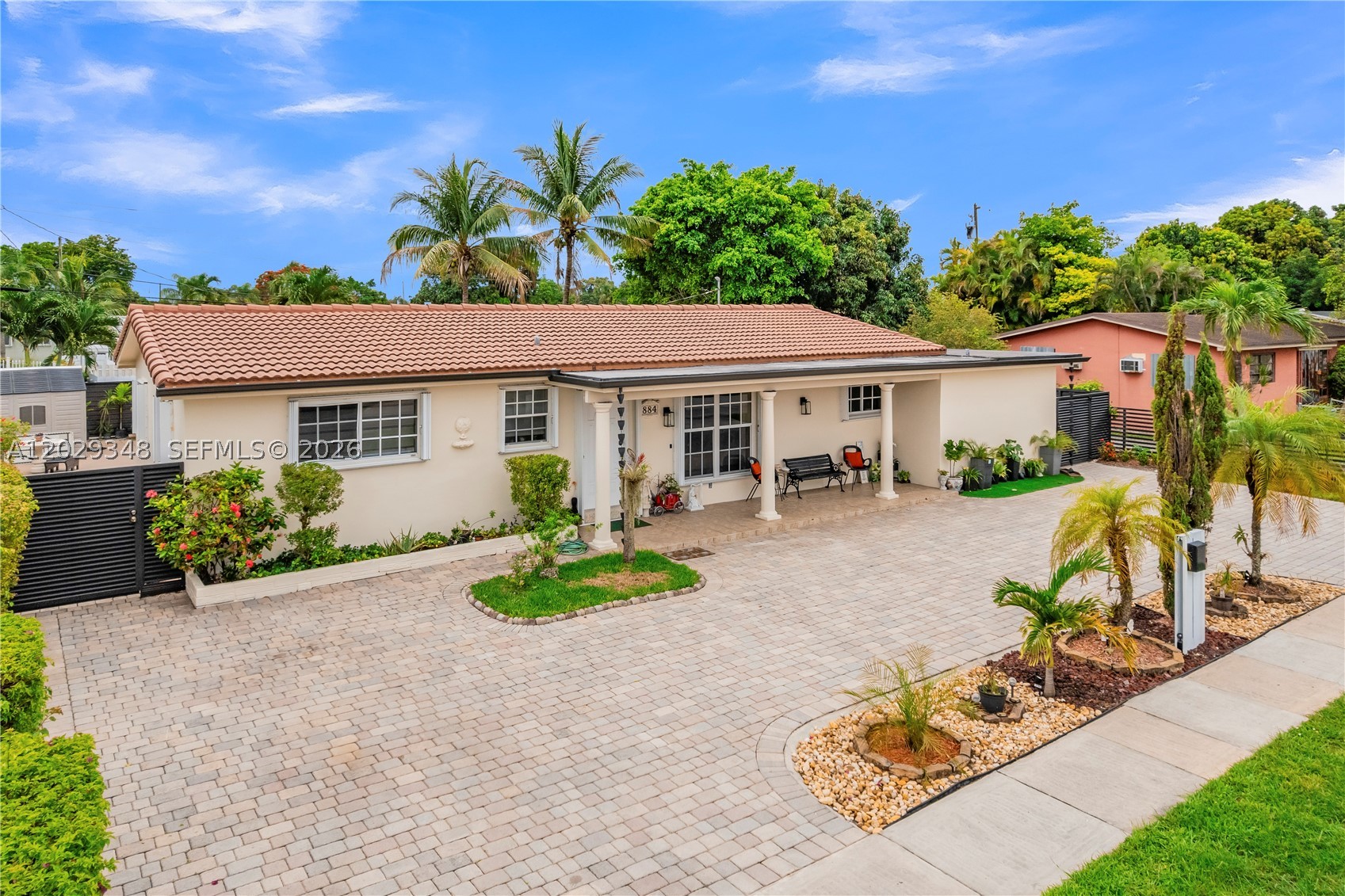 MEADOWS PARK - Residential