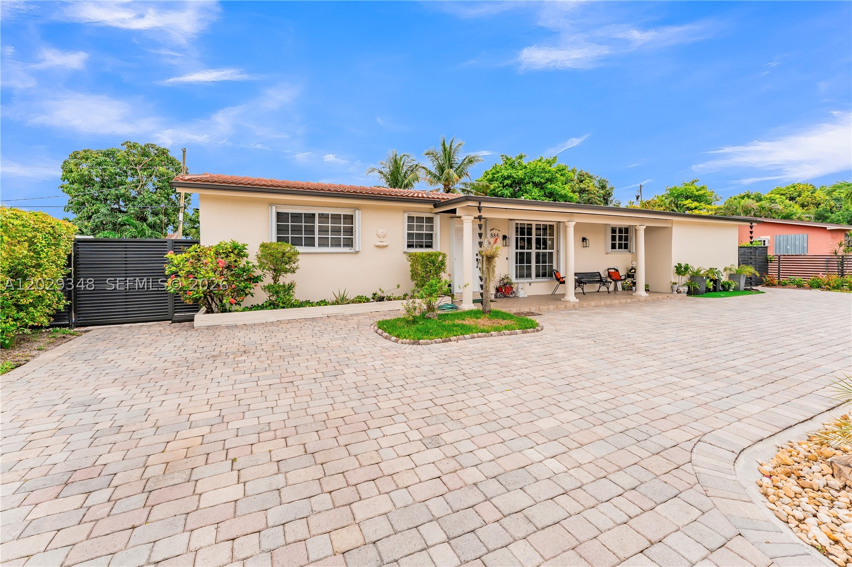 MEADOWS PARK - Residential