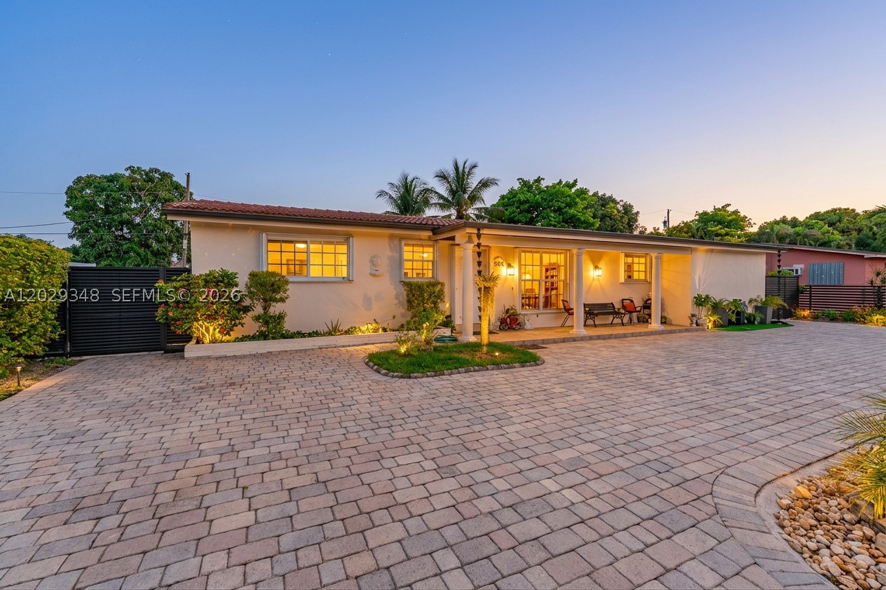 MEADOWS PARK - Residential
