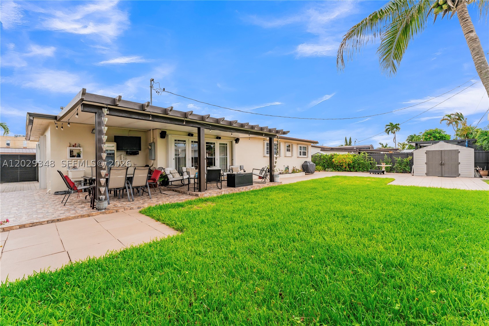 MEADOWS PARK - Residential