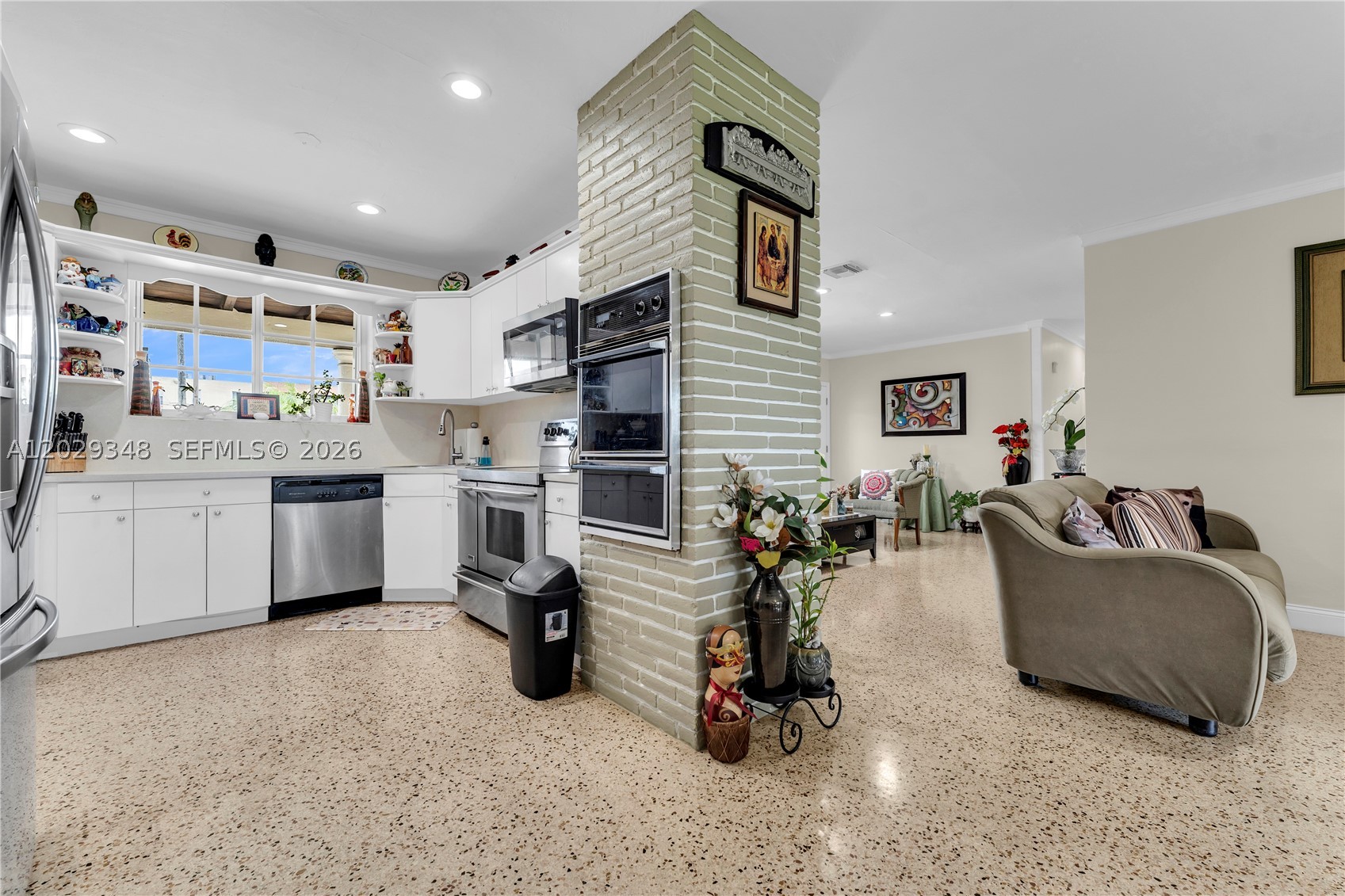 MEADOWS PARK - Residential