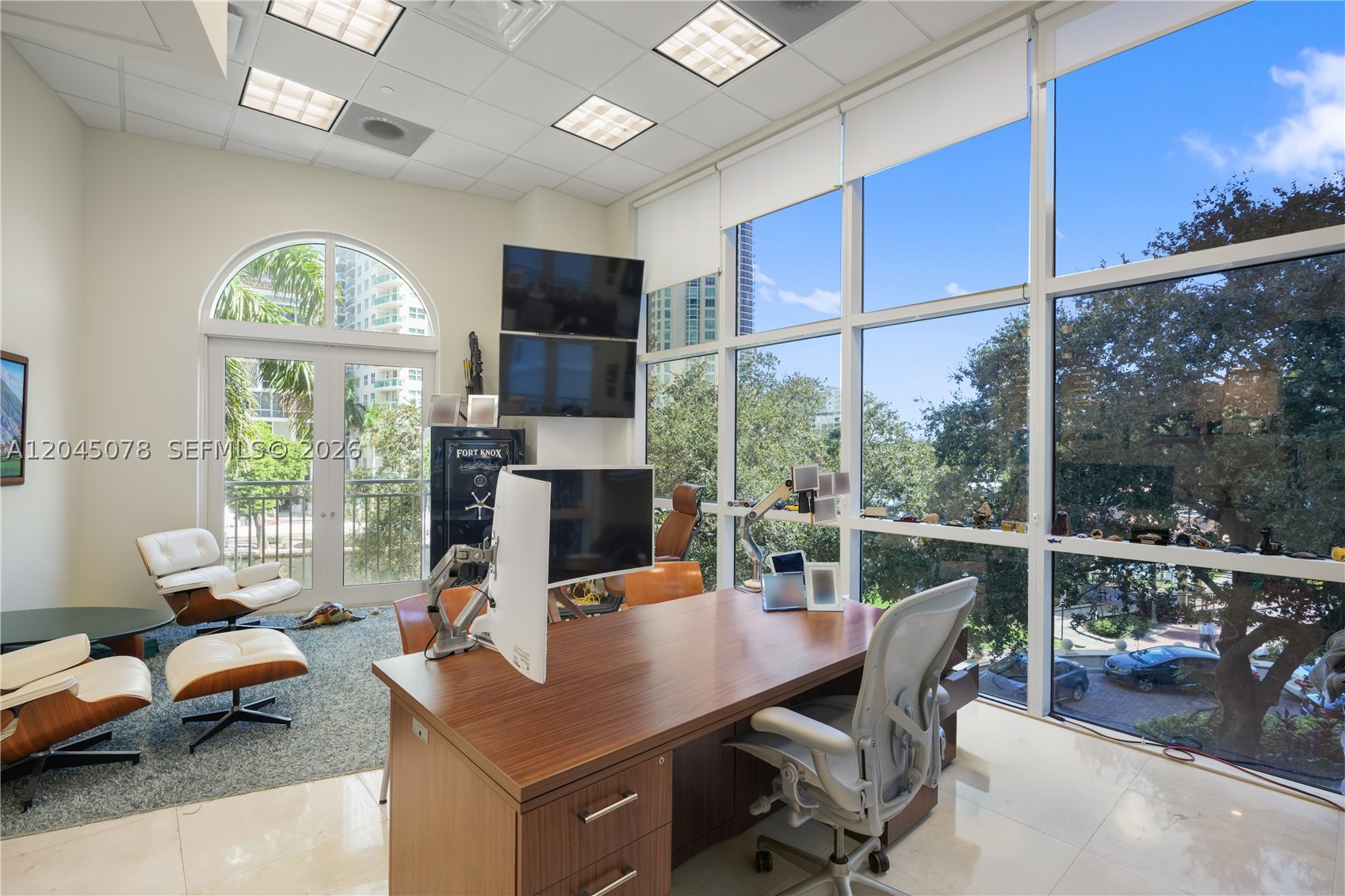 NURIVER LANDING COMM COND - Residential