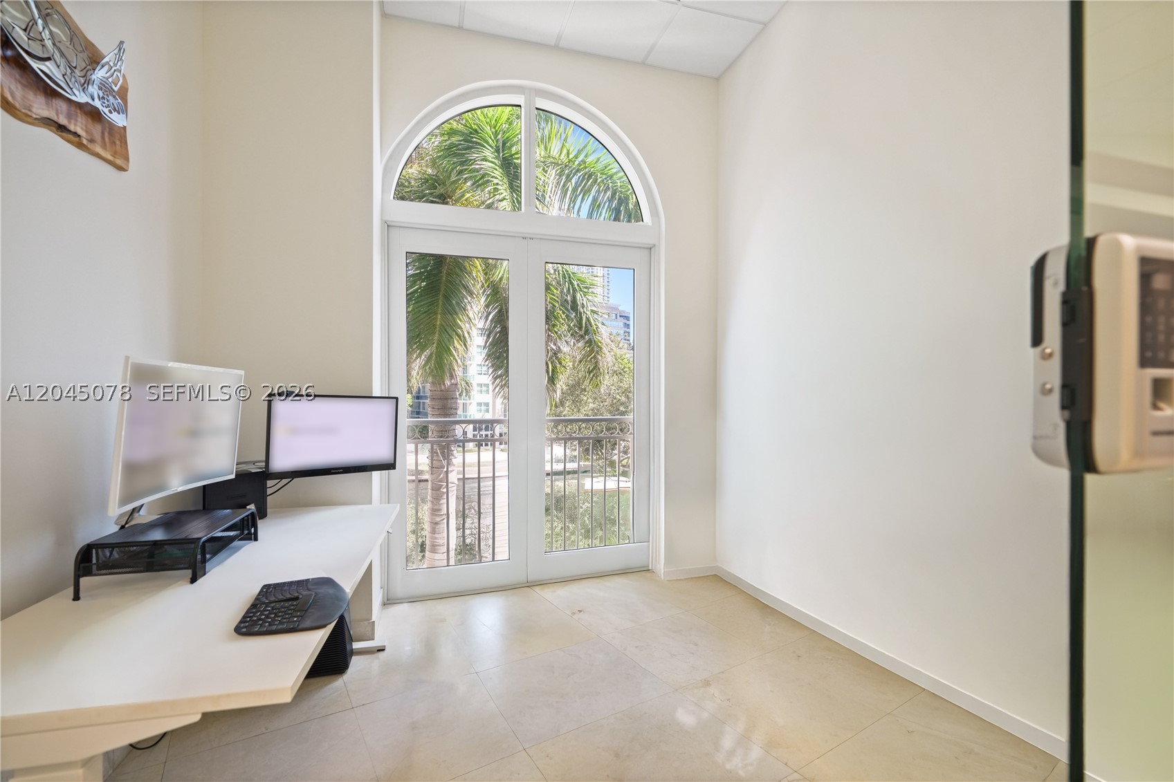 NURIVER LANDING COMM COND - Residential