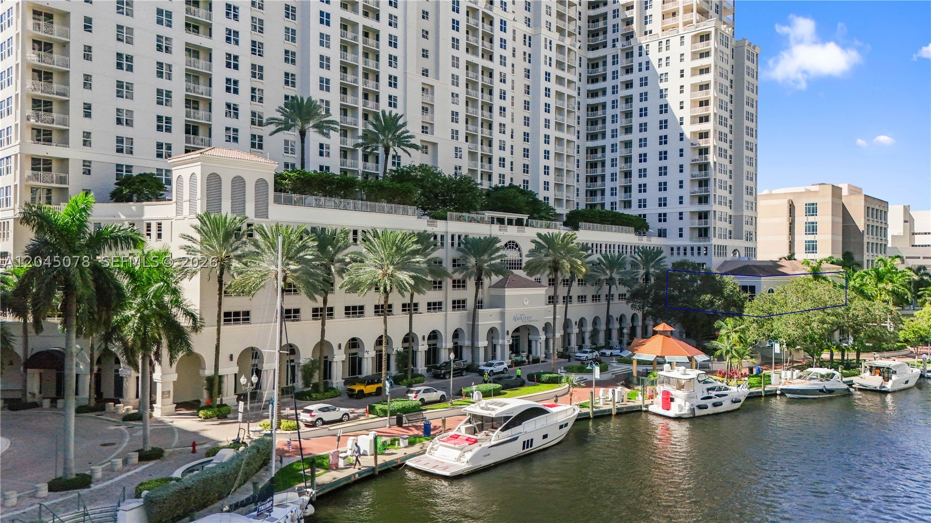 NURIVER LANDING COMM COND - Residential