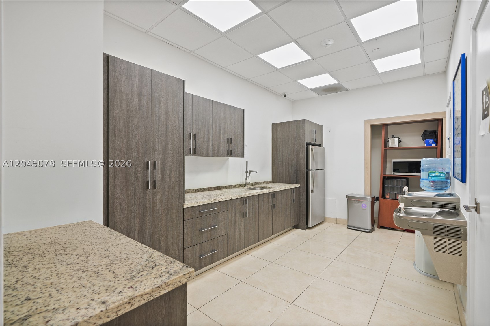 NURIVER LANDING COMM COND - Residential