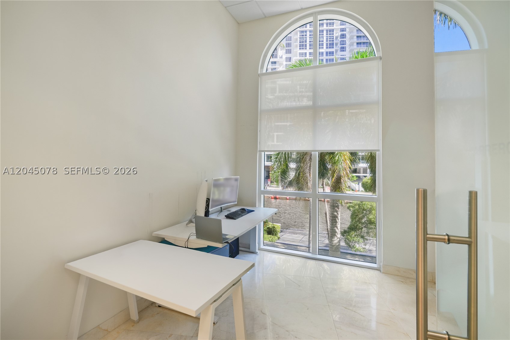 NURIVER LANDING COMM COND - Residential