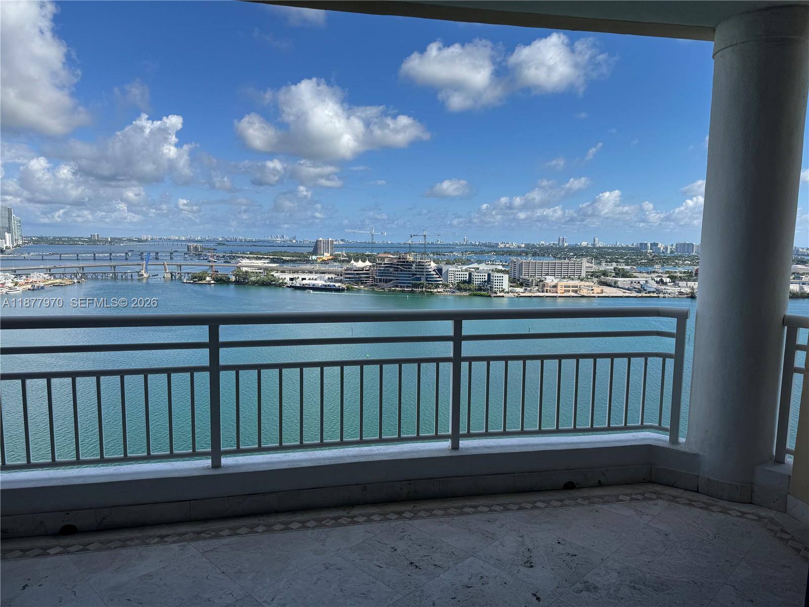 THREE TEQUESTA POINT COND - Residential