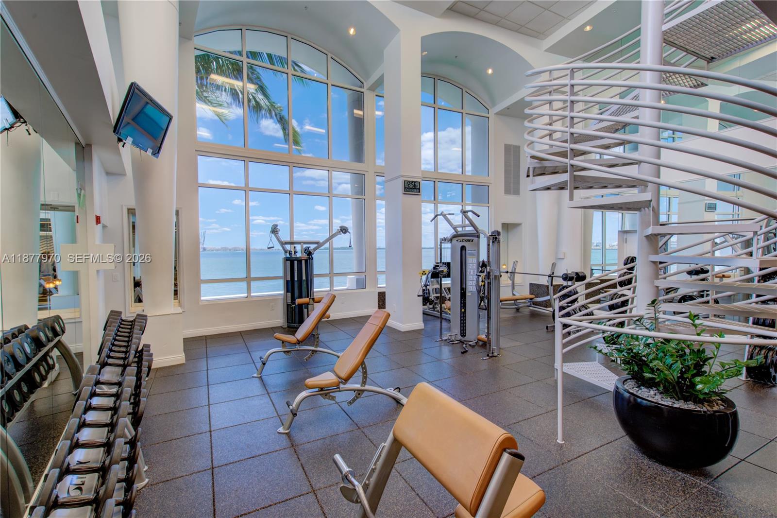 THREE TEQUESTA POINT COND - Residential