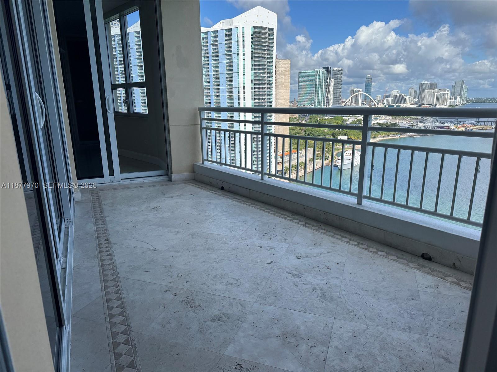 THREE TEQUESTA POINT COND - Residential