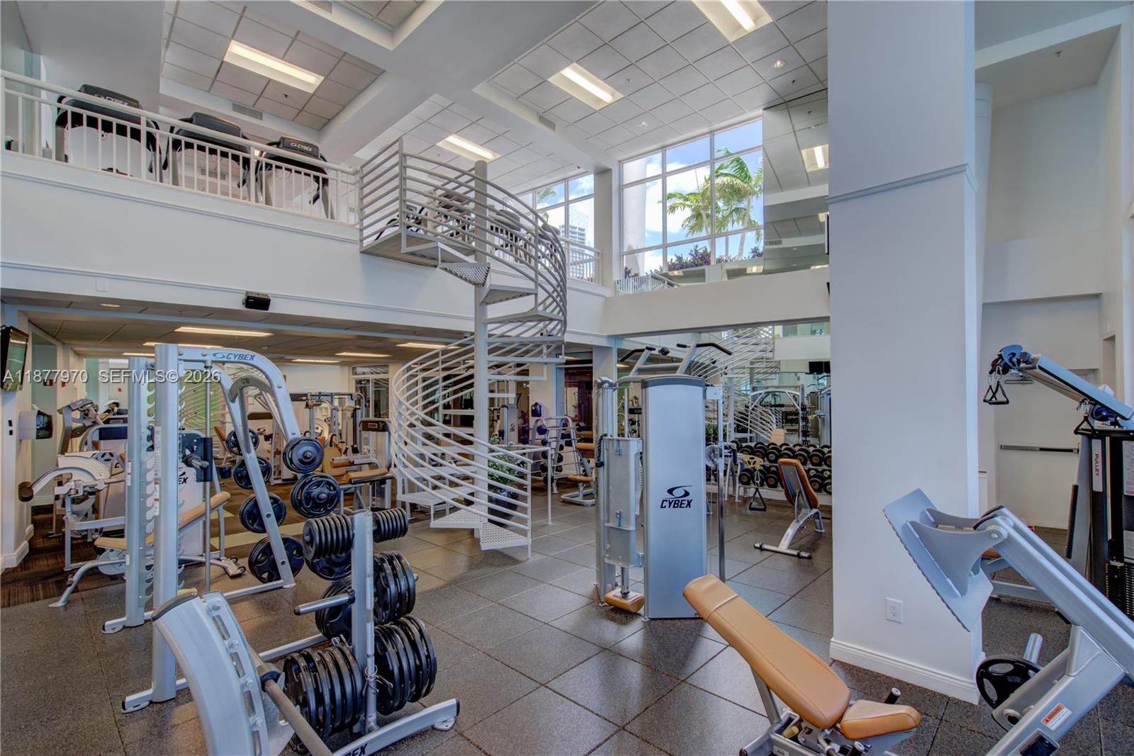 THREE TEQUESTA POINT COND - Residential