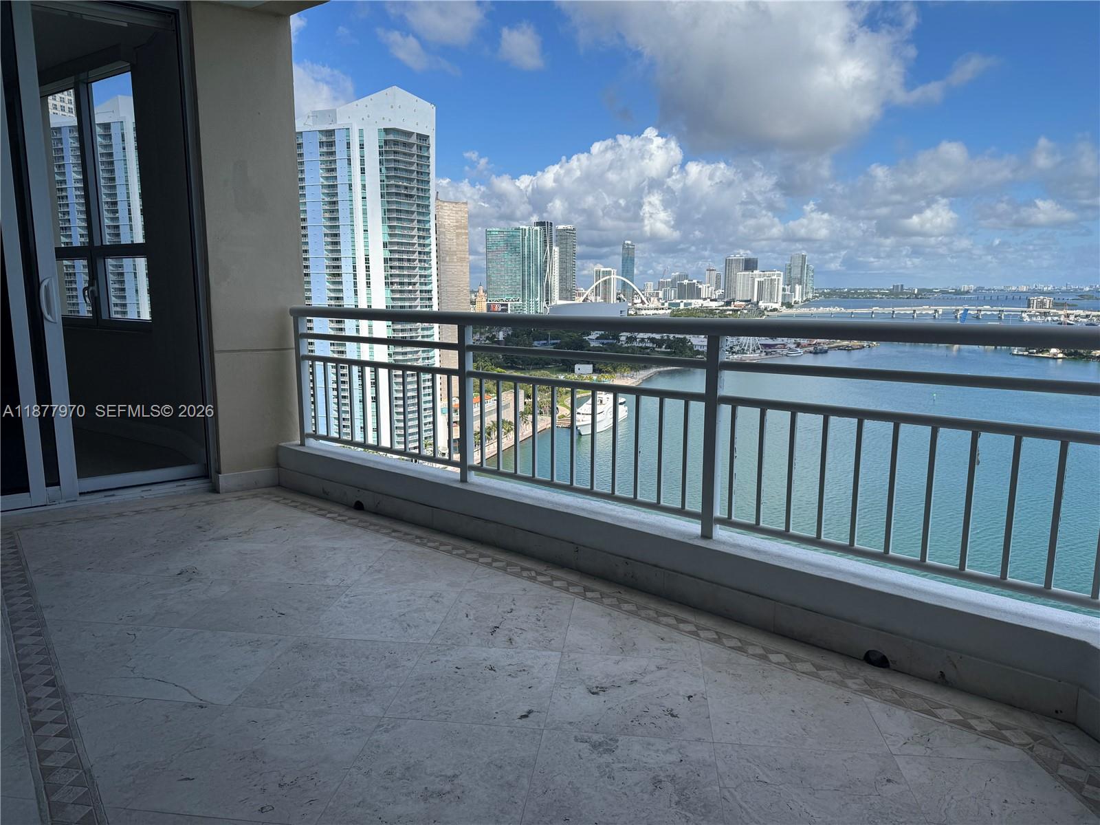 THREE TEQUESTA POINT COND - Residential