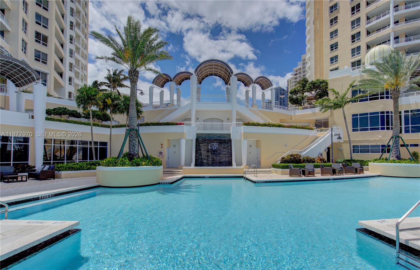 THREE TEQUESTA POINT COND - Residential
