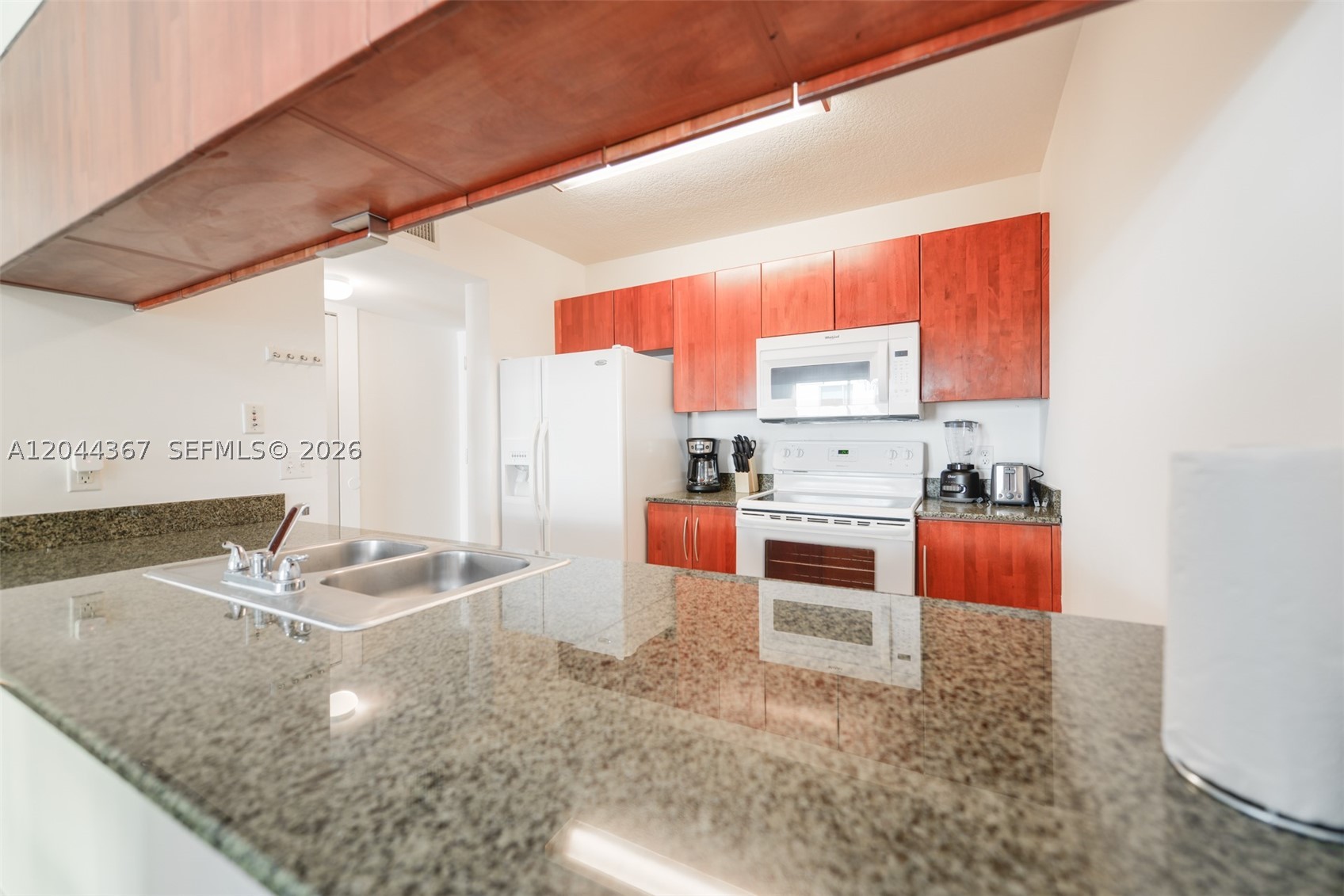 THE CLUB AT BRICKELL BAY - Residential