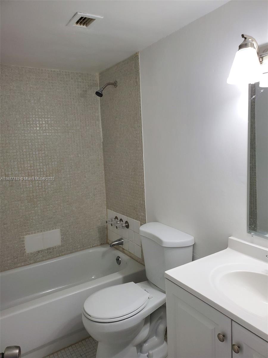 MONTECARLO CONDO - Residential Lease