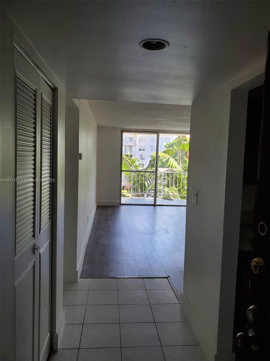 MONTECARLO CONDO - Residential Lease