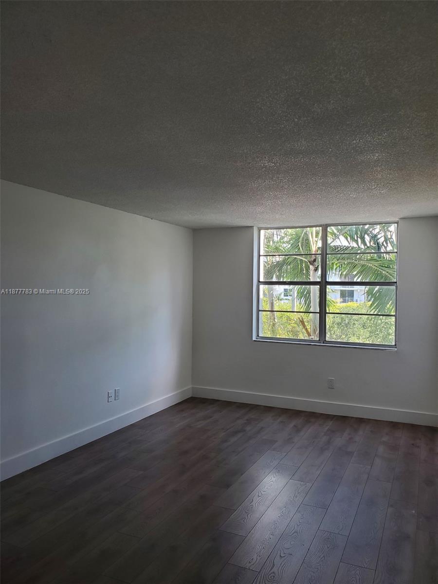 MONTECARLO CONDO - Residential Lease