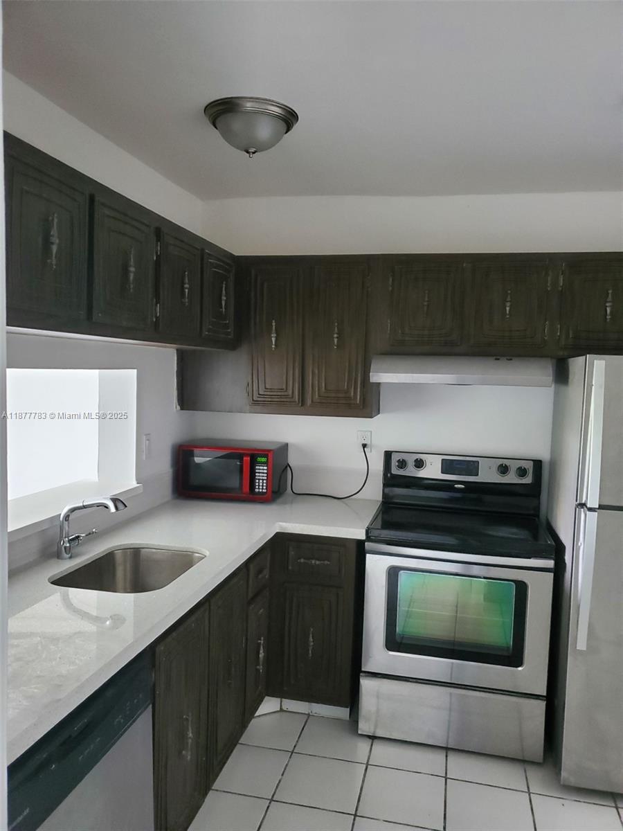 MONTECARLO CONDO - Residential Lease