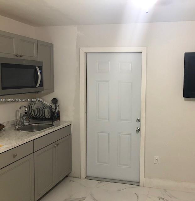 GREEN BRIAR WEST SEC ONE - Residential Lease