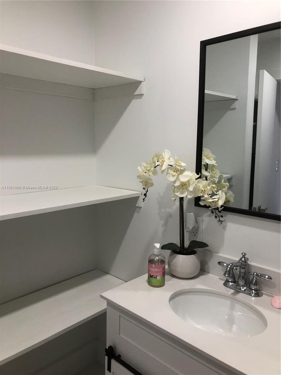 GREEN BRIAR WEST SEC ONE - Residential Lease