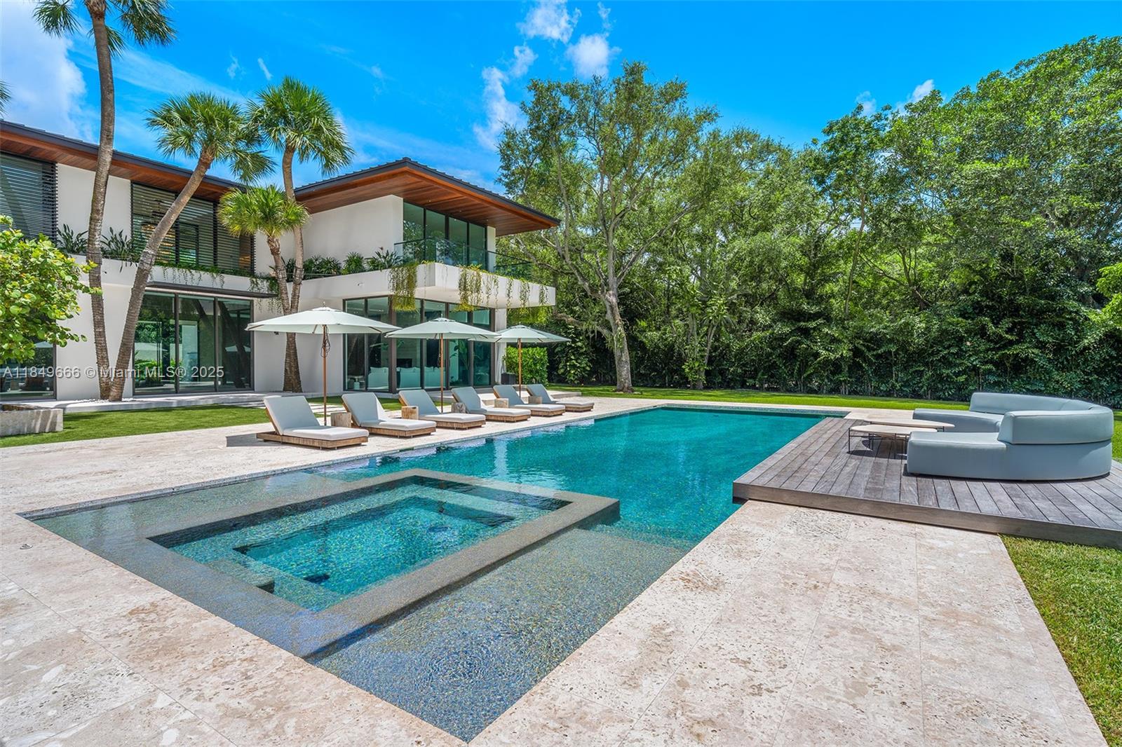 SNAPPER CREEK LAKES SUB - Residential